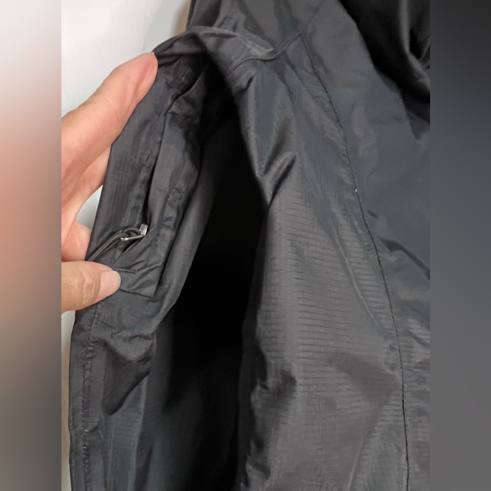 The North Face DryVent Rain Jacket Waterproof Running Activewear Hiking Outdoor - Picture 15 of 16